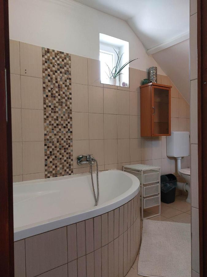 Welcome Vendeghaz Hotell Pécs Eksteriør bilde
